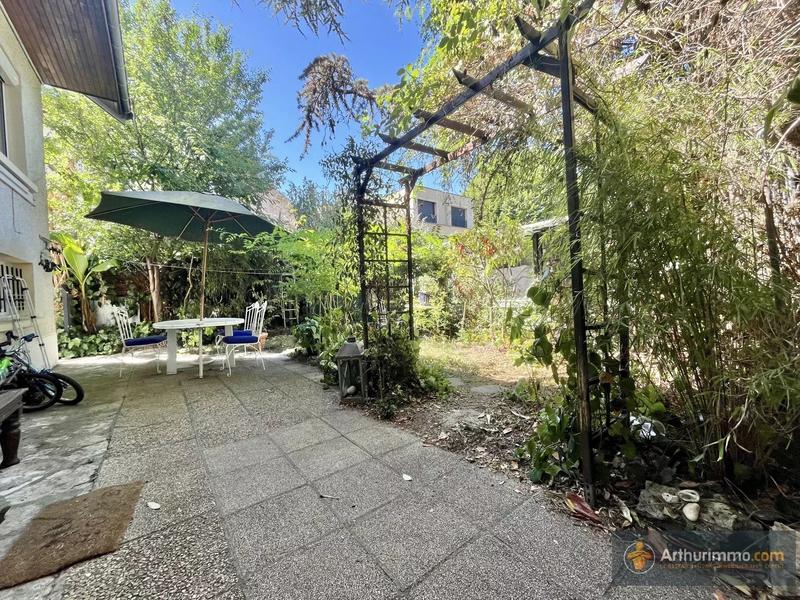 Maison - 177 m² - 8 pièces