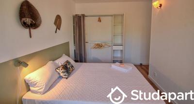 Chambre - 9 m² - 1 pièce