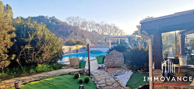 Villa - 202 m² - 5 pièces