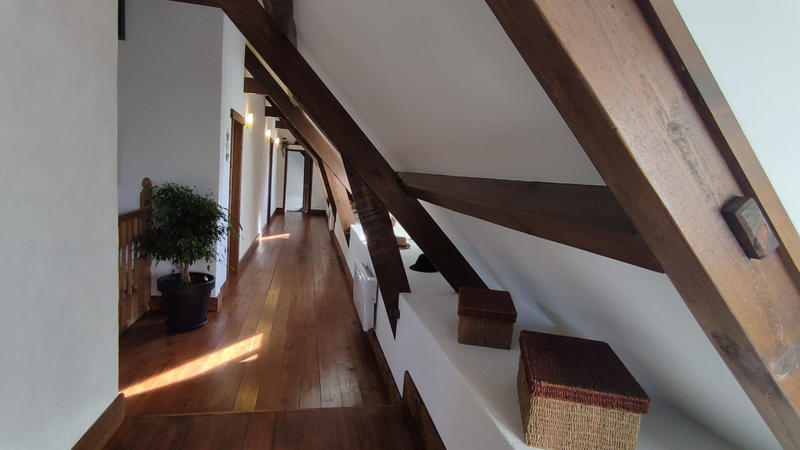 Maison - 205 m² - 8 pièces