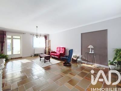 Maison de village - 205 m² - 9 pièces