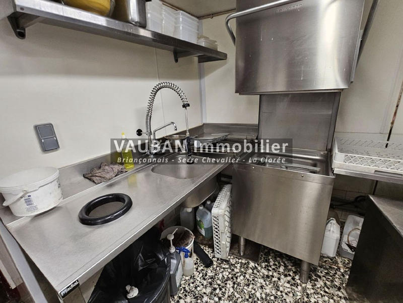 Fonds de commerce - Magasins - 102 m²