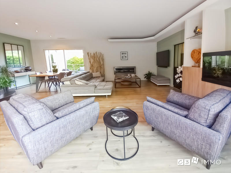 Villa - 140 m² - 6 pièces