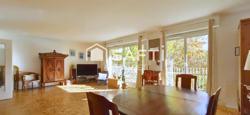 Appartement - 102 m² - 5 pièces