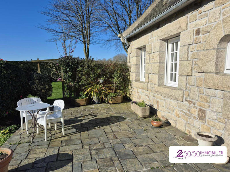 Maison traditionnelle - 142 m² - 7 pièces