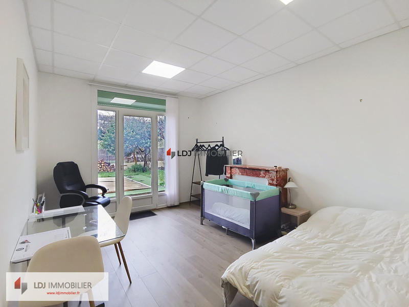 Maison - 186 m² - 7 pièces