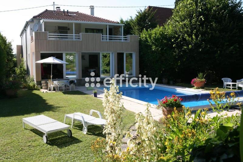 Maison d'architecte - 235 m² - 8 pièces