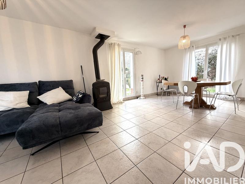 Maison - 94 m² - 5 pièces