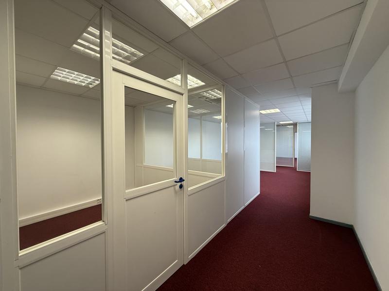 Bureau - 138 m²