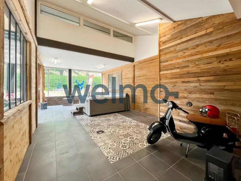 Local commercial - 150 m² - 3 pièces