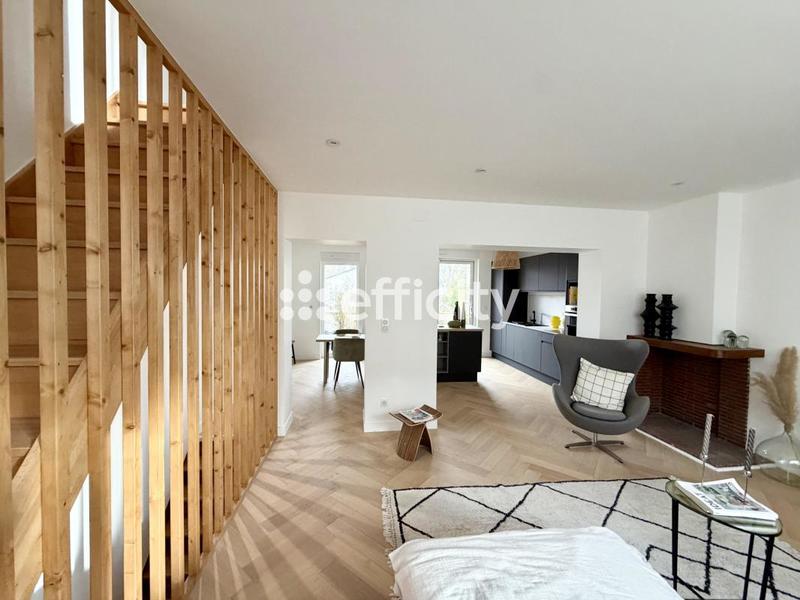 Maison - 126 m² - 5 pièces