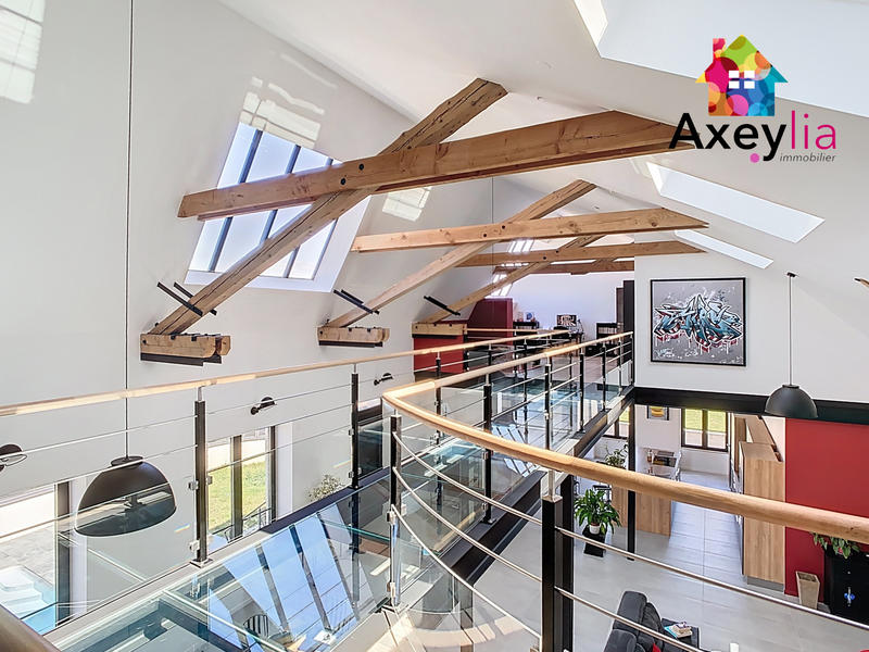 Loft - 278 m² - 5 pièces