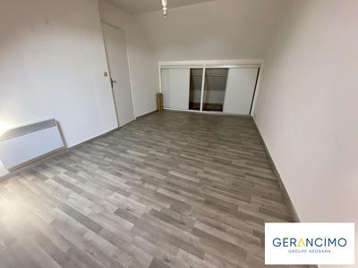 Appartement - 90 m² - 3 pièces