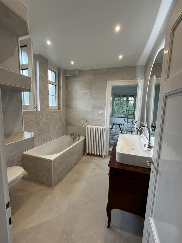 Appartement - 146 m² - 6 pièces