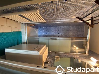 Chambre - 11 m² - 1 pièce