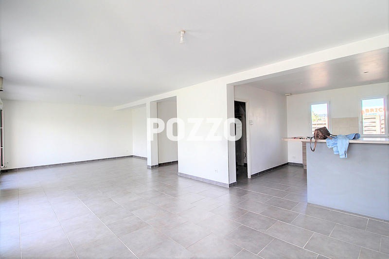 Maison - 142 m² - 5 pièces