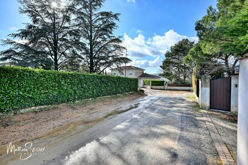 Terrain constructible - 419 m²