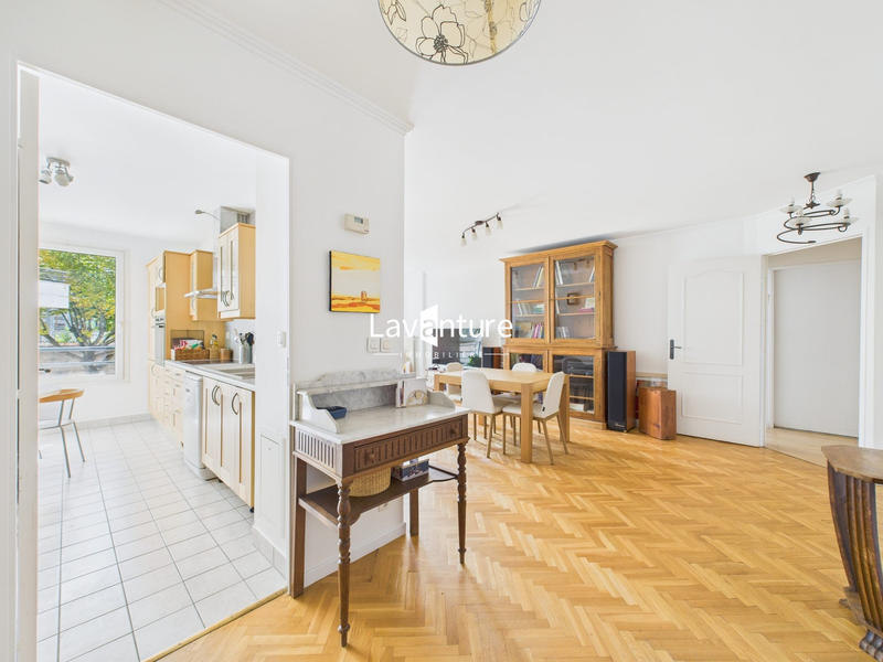 Appartement - 89 m² - 4 pièces