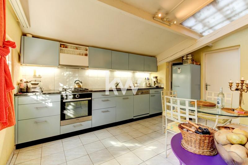 Appartement - 99 m² - 4 pièces