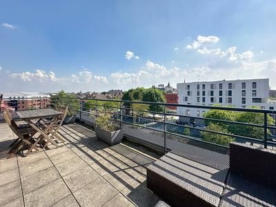 Appartement - 90 m² - 3 pièces