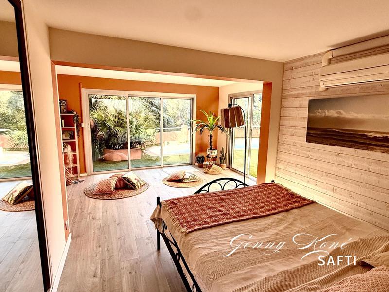 Maison - 198 m² - 7 pièces