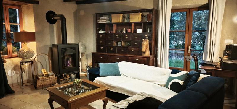 Propriété - 146 m² - 6 pièces