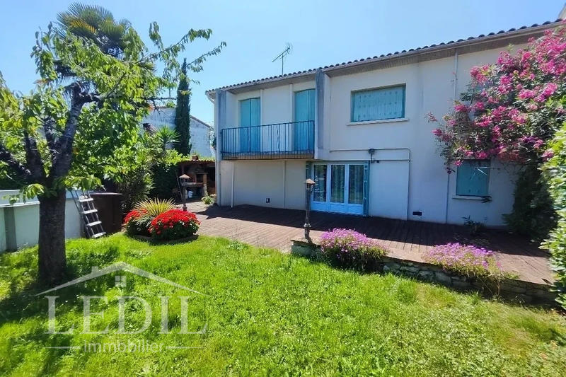 Maison - 125 m² - 5 pièces