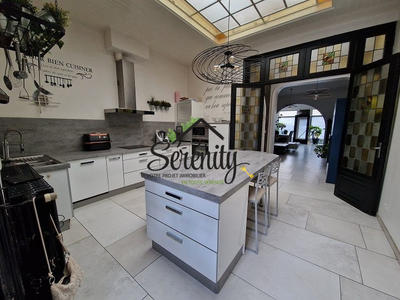 Maison - 178 m² - 7 pièces