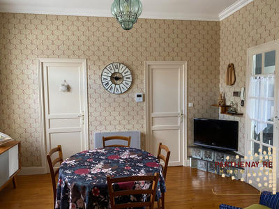 Maison - 167 m² - 7 pièces