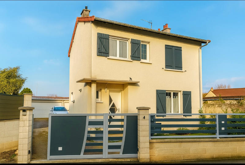 Maison - 82 m² - 5 pièces