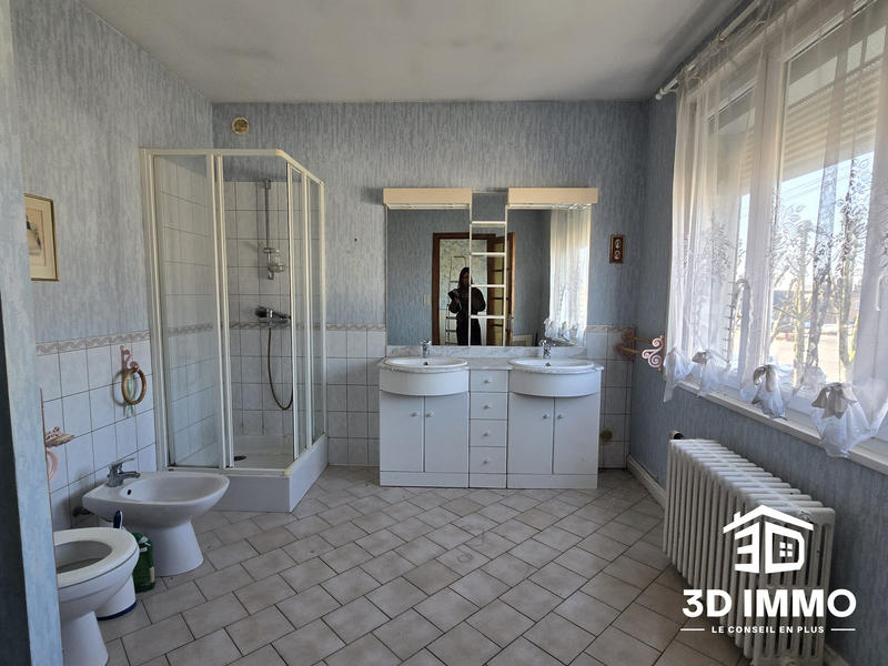 Maison - 142 m² - 7 pièces