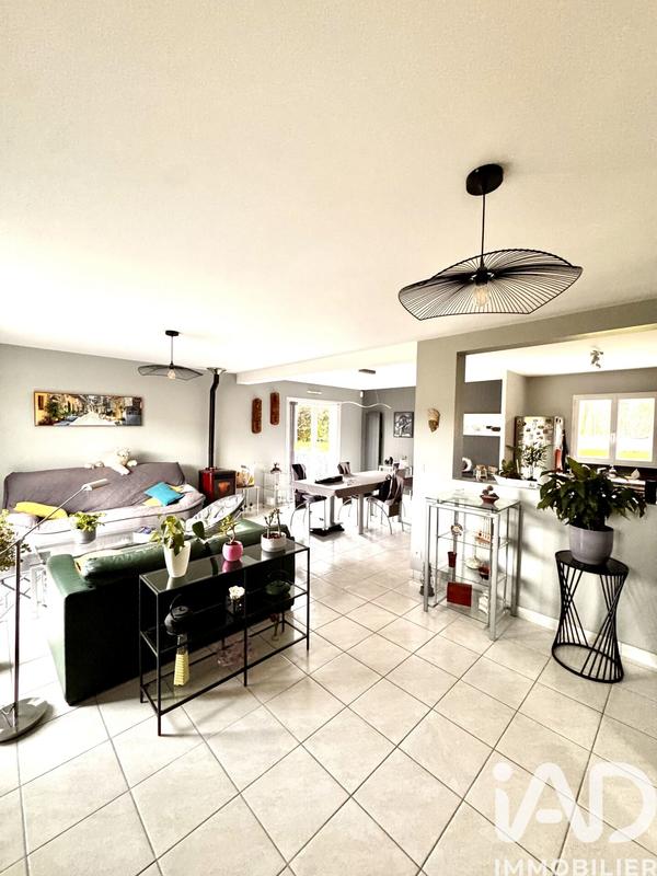 Maison - 95 m² - 6 pièces