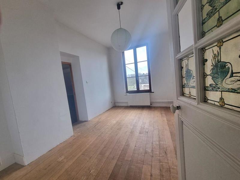 Maison - 241 m² - 11 pièces