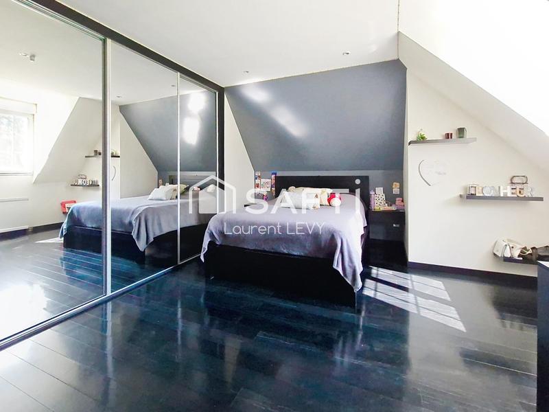 Maison - 340 m² - 7 pièces