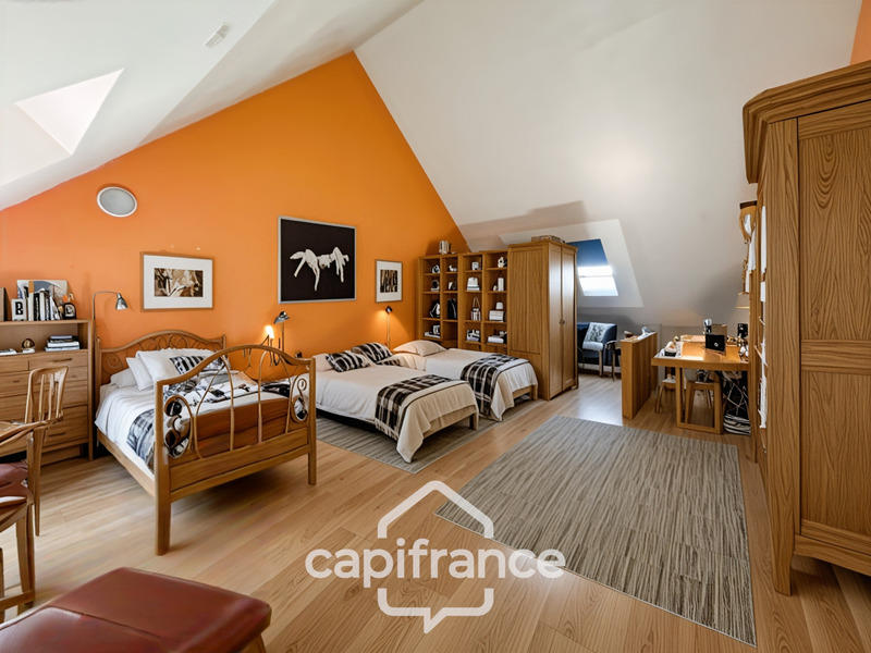 Propriété - 225 m² - 10 pièces