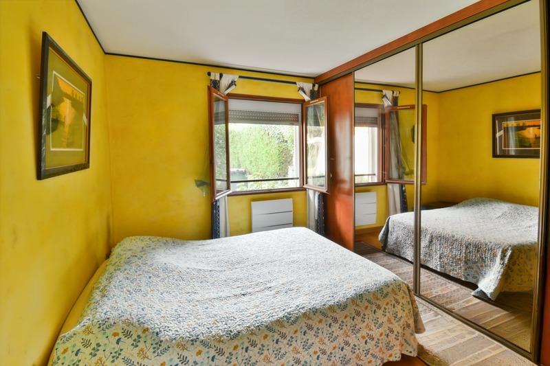 Maison - 180 m² - 8 pièces