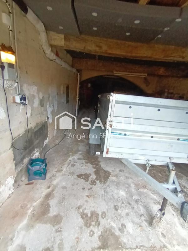 Maison - 207 m² - 12 pièces