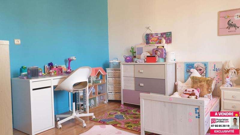 Maison - 212 m² - 8 pièces