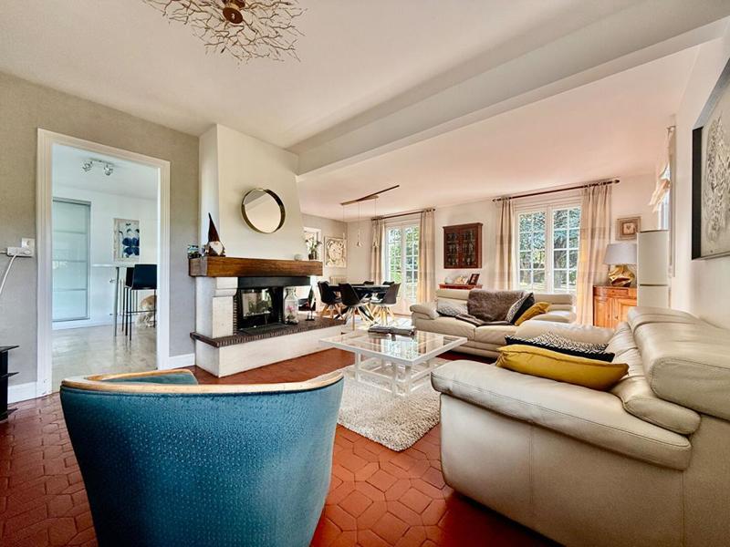 Maison - 160 m² - 7 pièces