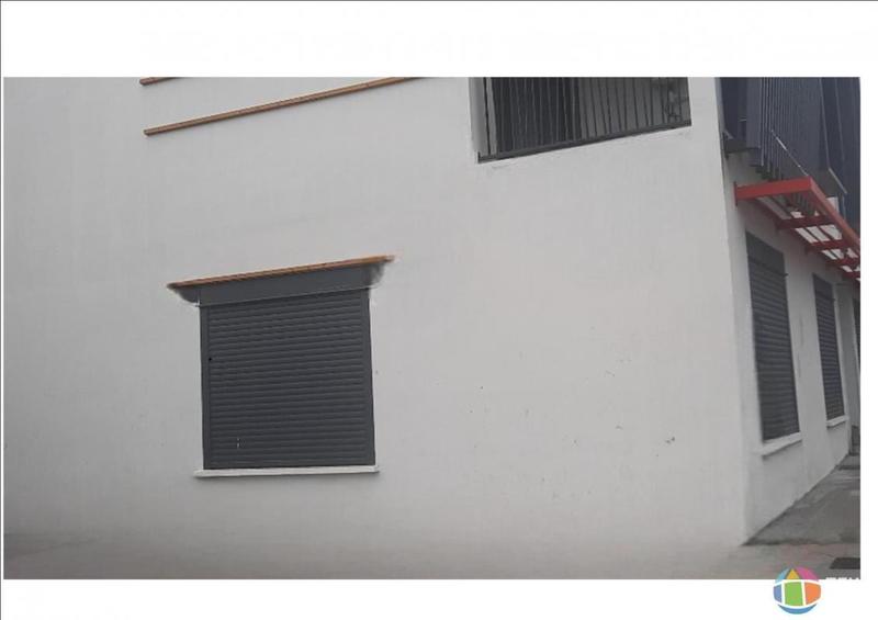 Local commercial - 34 m² - 1 pièce