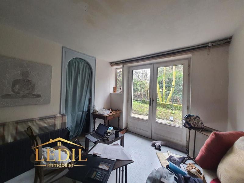 Immeuble - 116 m² - 6 pièces