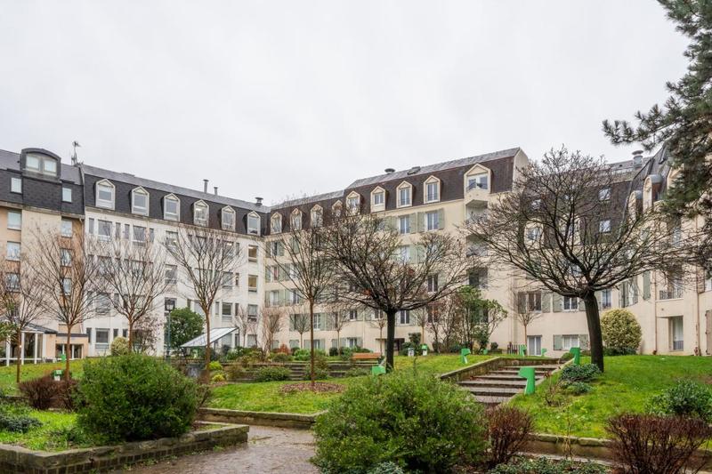 Appartement - 104 m² - 5 pièces