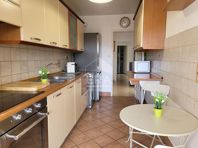 Appartement - 76 m² - 3 pièces