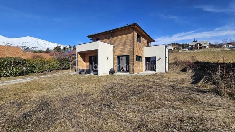 Maison - 113 m² - 5 pièces