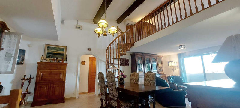 Villa - 139 m² - 6 pièces