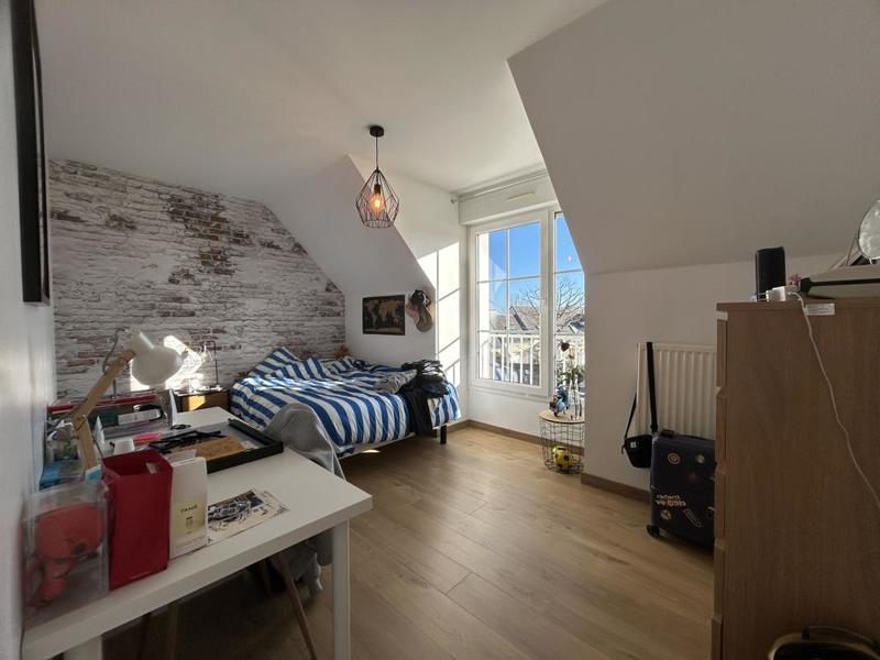 Maison - 142 m² - 5 pièces