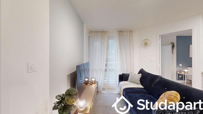 Chambre - 10 m² - 1 pièce