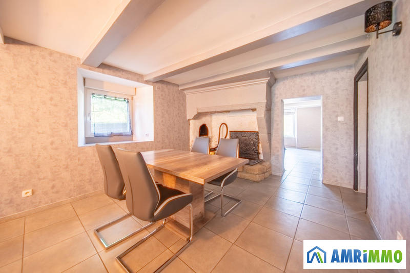 Maison - 200 m² - 7 pièces