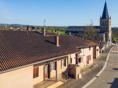 Maison - 300 m² - 10 pièces