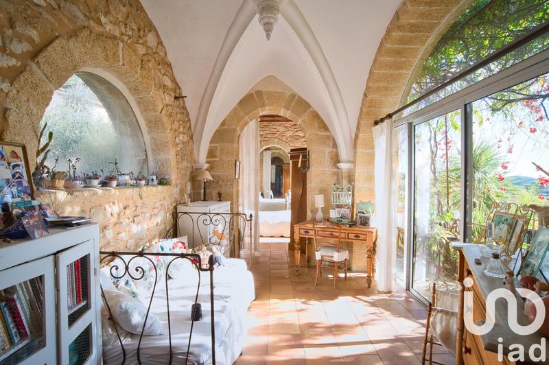 Maison - 263 m² - 10 pièces